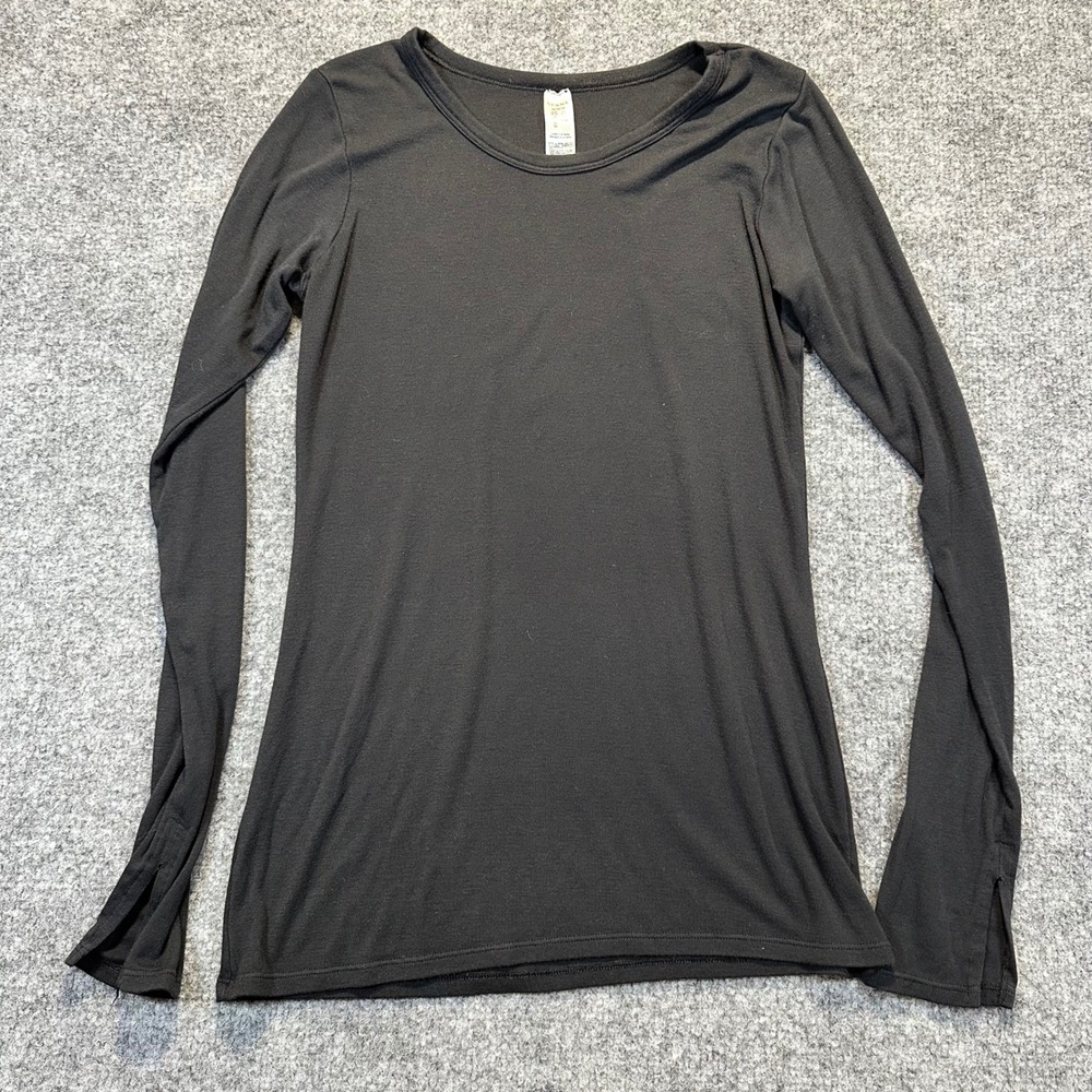 Spanx Long Sleeve Top Women Medium Black Split Cuff Minimalist Layering Base